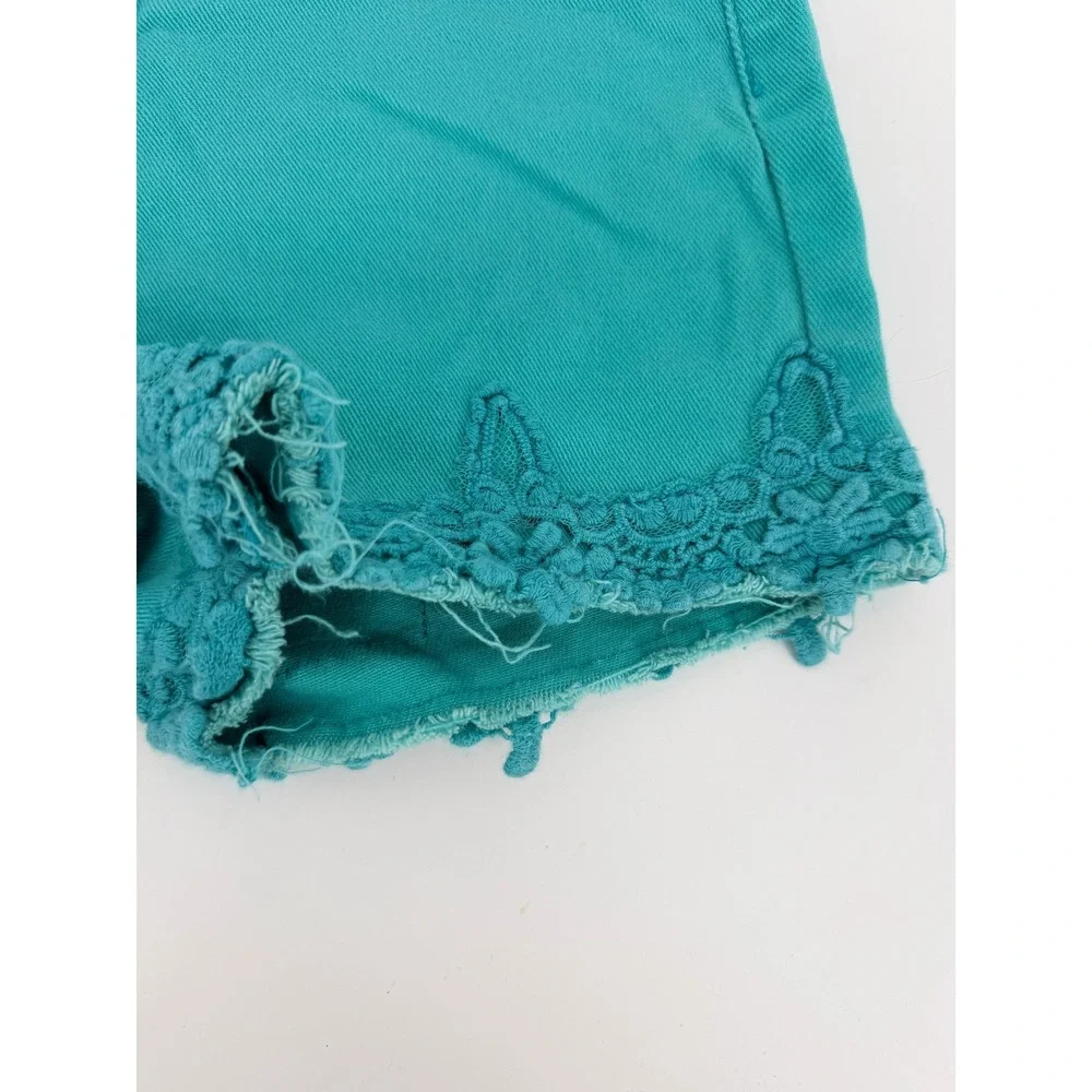 Red Camel Girls Teal Denim Crochet Lace Trim Frayed Hem Shorts Size 14